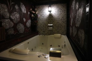 Jacuzzi Suite Thannatee Boutique Hotel in Chiang Mai