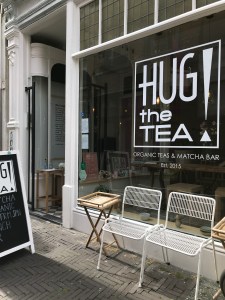 hug the tea